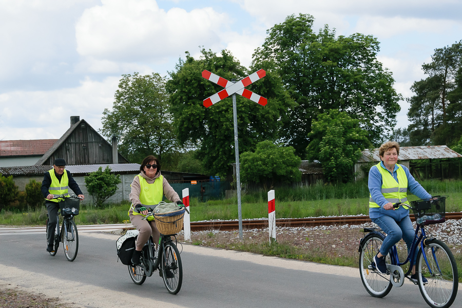 Seniorzy wyruszyli w rajd. Można było wygrać rower