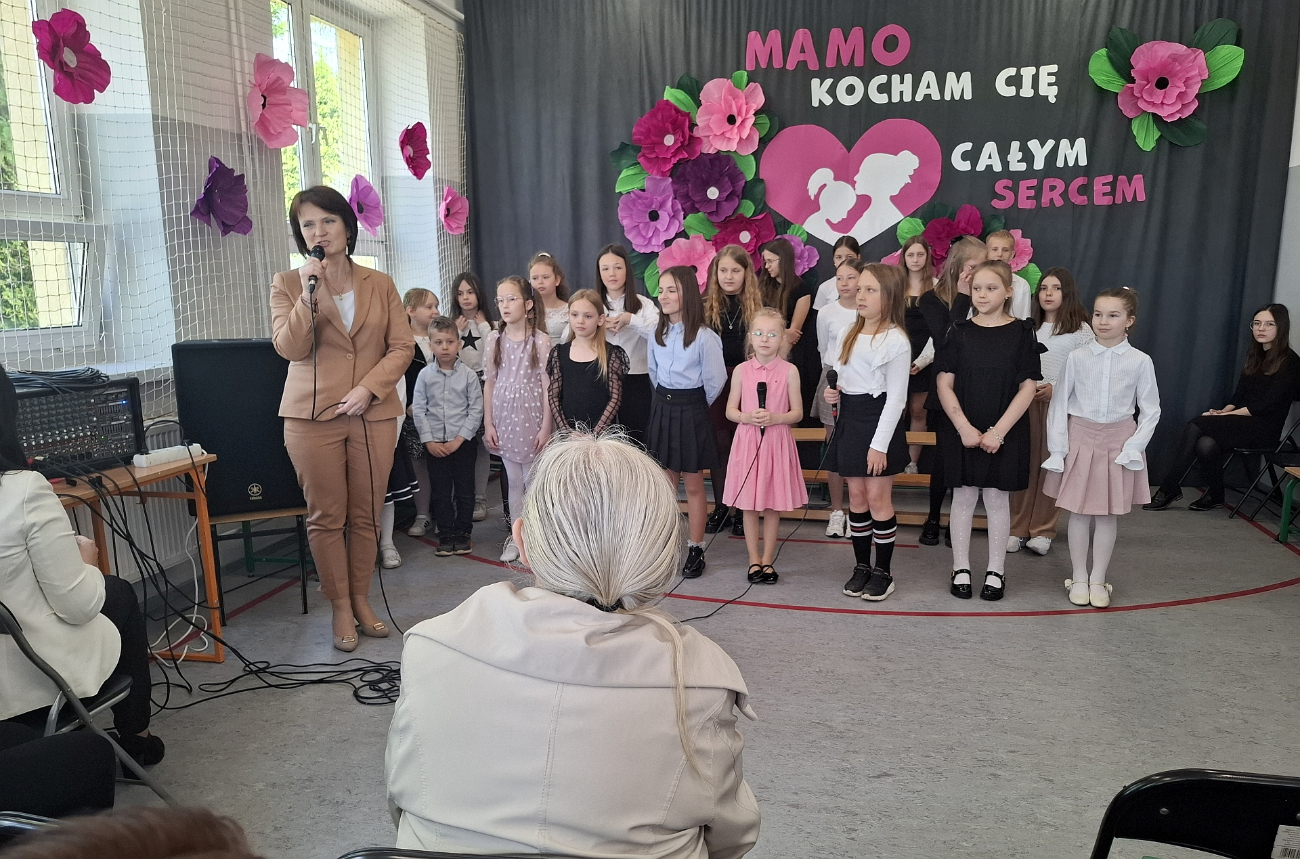 Dzień Mamy w Młodojeiwie