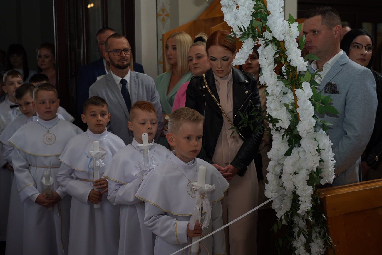 Komunia w Ostrowitem ZDJĘCIA