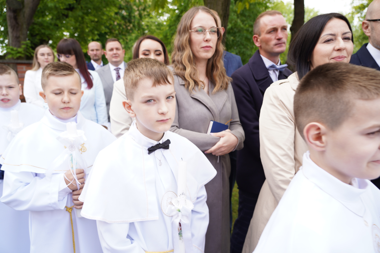 Komunia w Ostrowitem ZDJĘCIA