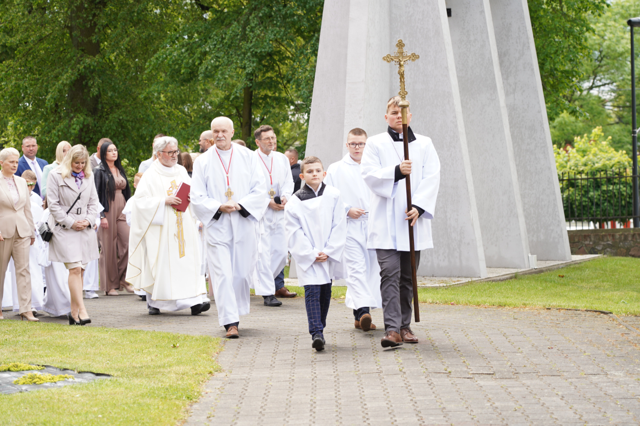 Komunia w Ostrowitem ZDJĘCIA
