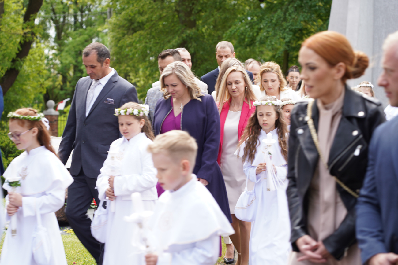 Komunia w Ostrowitem ZDJĘCIA