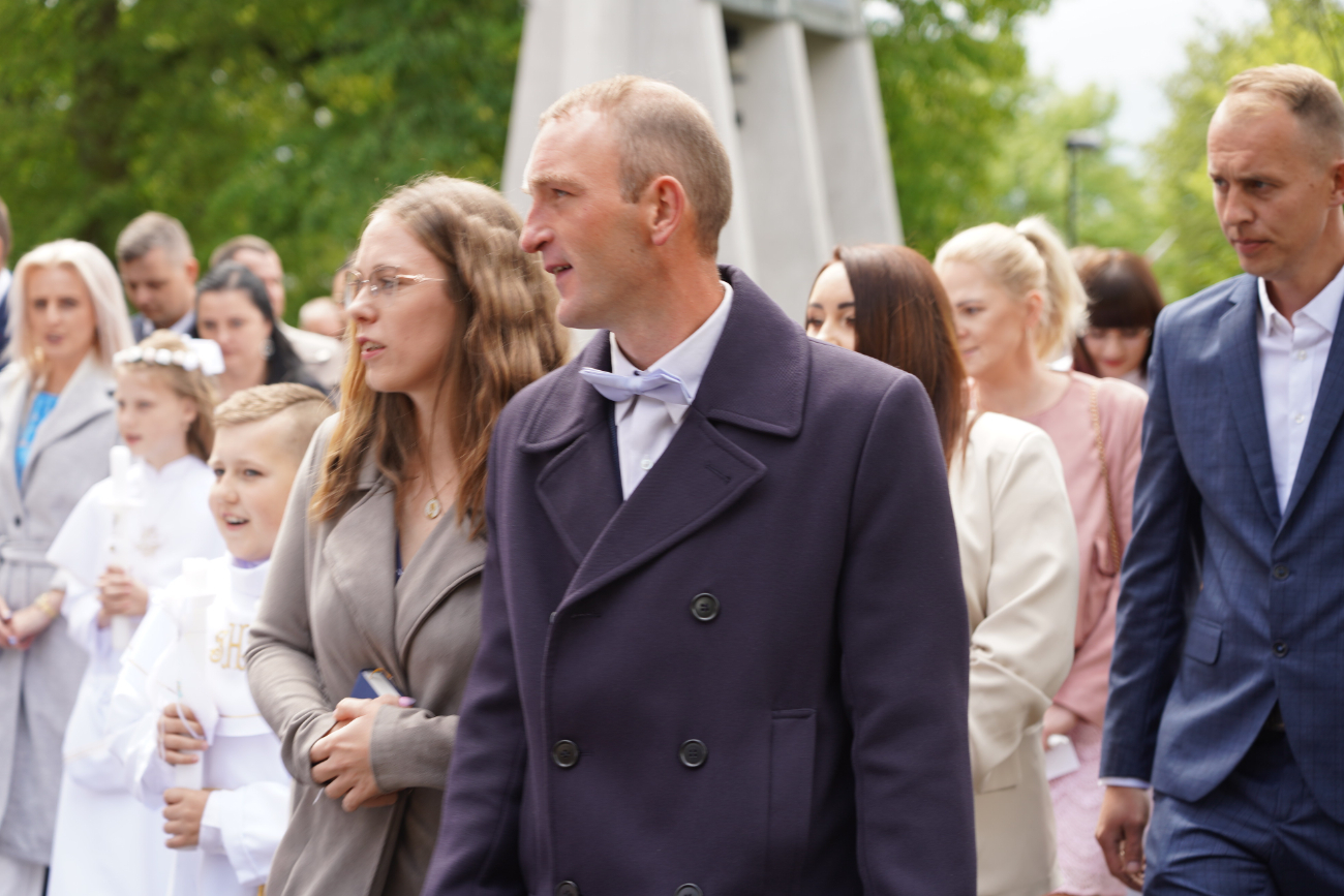 Komunia w Ostrowitem ZDJĘCIA