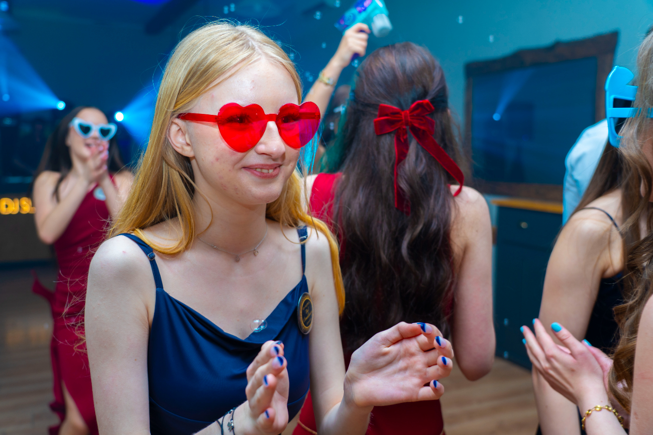 To był wyjątkowy bal. Zobacz, jak bawili się ósmoklasiści z Jedynki