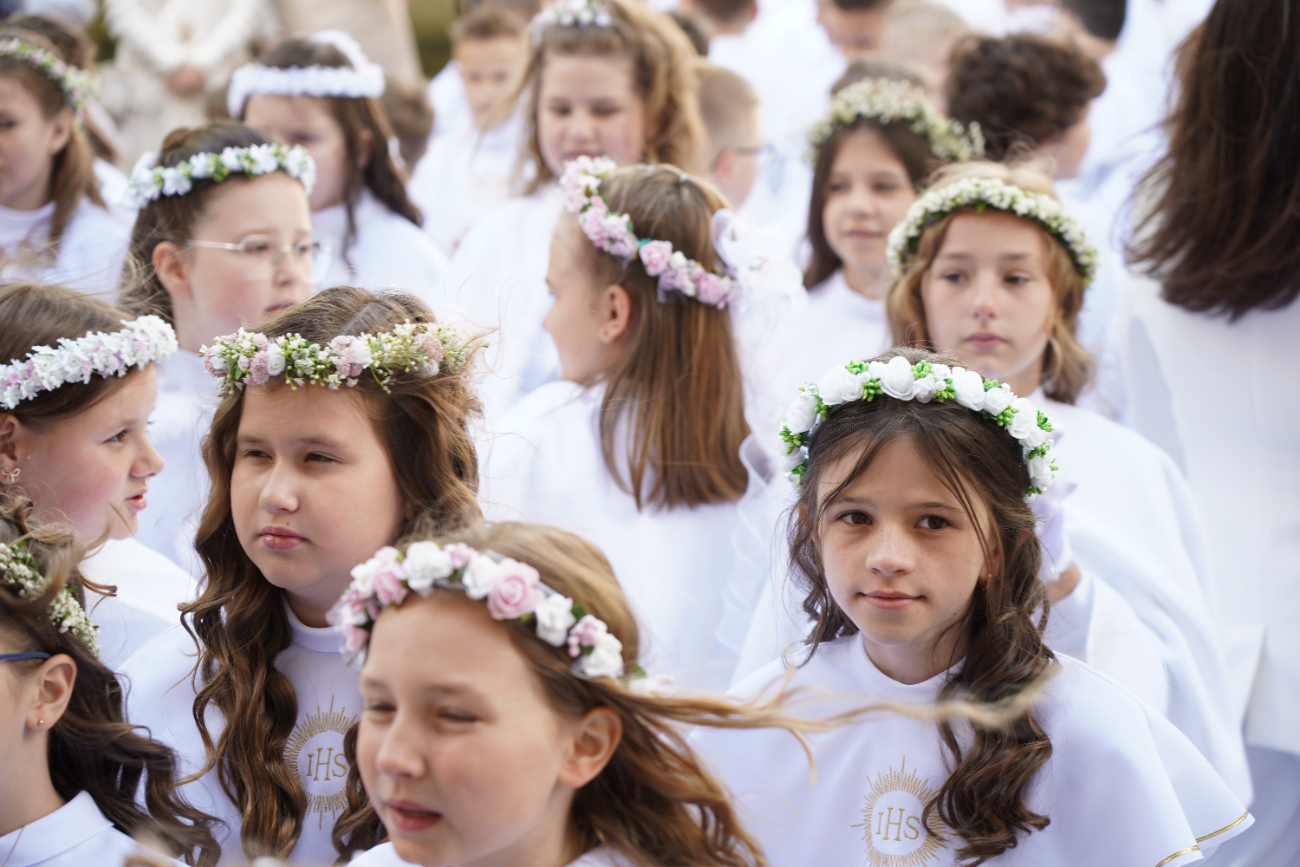 Komunia w Strzałkowie ZDJĘCIA