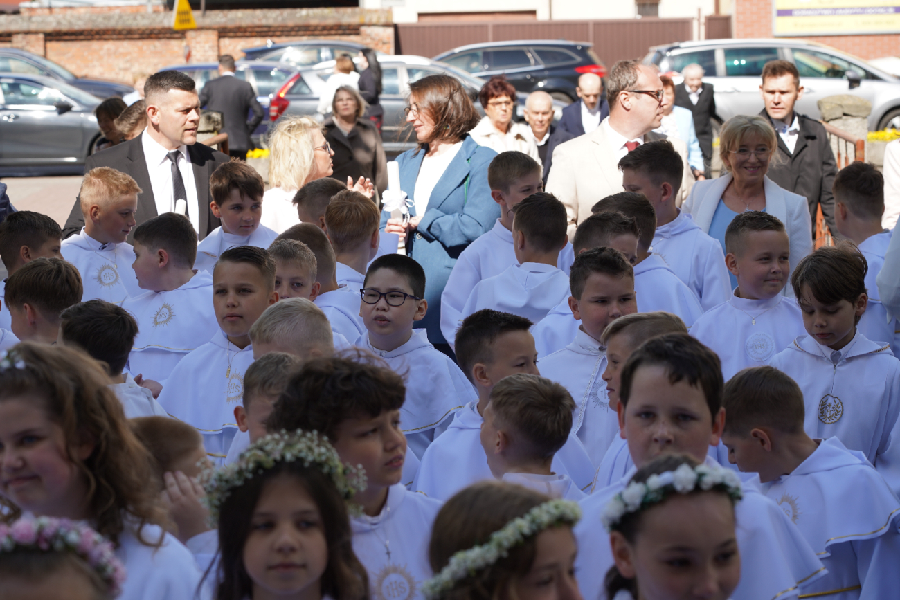 Komunia w Strzałkowie ZDJĘCIA