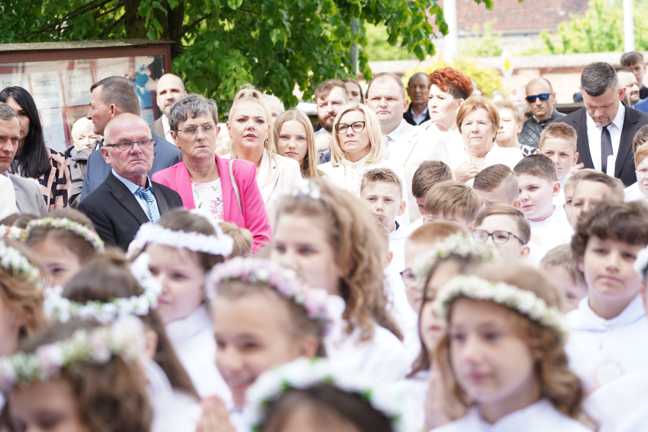 Komunia w Strzałkowie ZDJĘCIA