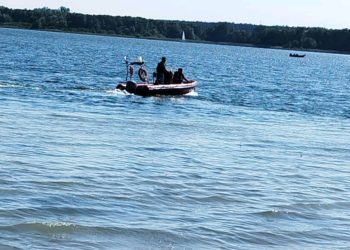 Tragedia w jeziorze. Płetwonurek nie żyje