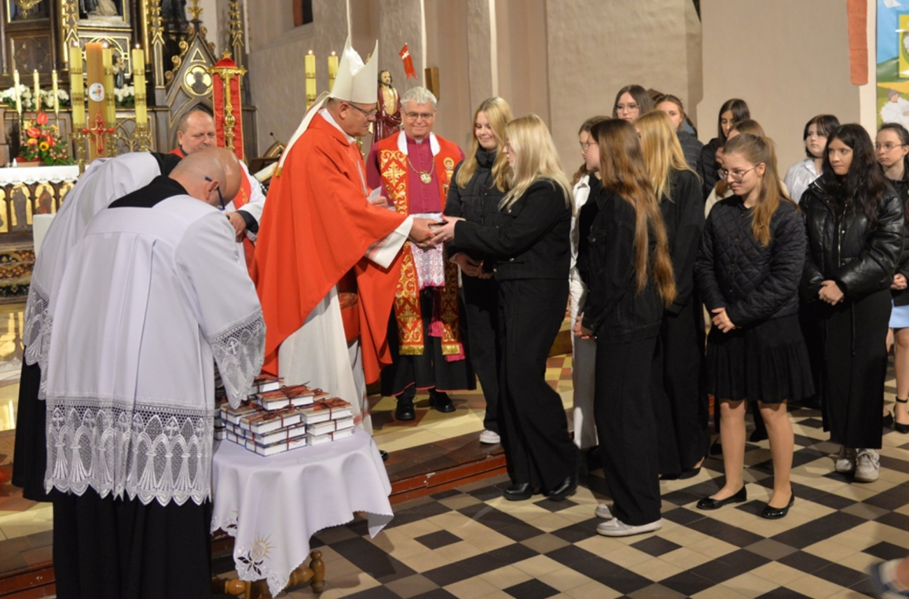 Bierzmowanie w Wawrzyńcu