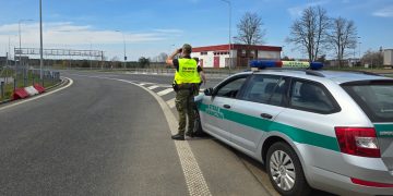 Cudzoziemcy zatrzymani na A2 w naszym powiecie