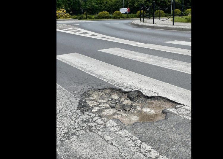 Bartkowiak apeluje: Zamiast wygrywać wybory prezydenckie, weźcie się do roboty