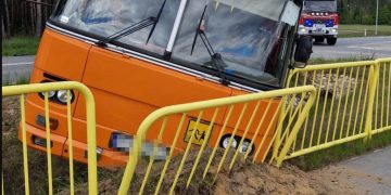 Wypadek szkolnego autobusu. Znamy ustalenia policji