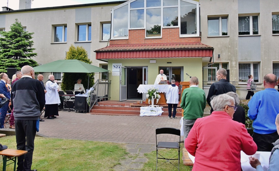 Prawie 500 osób w DPSie. To był wyjątkowy dzień ZDJĘCIA