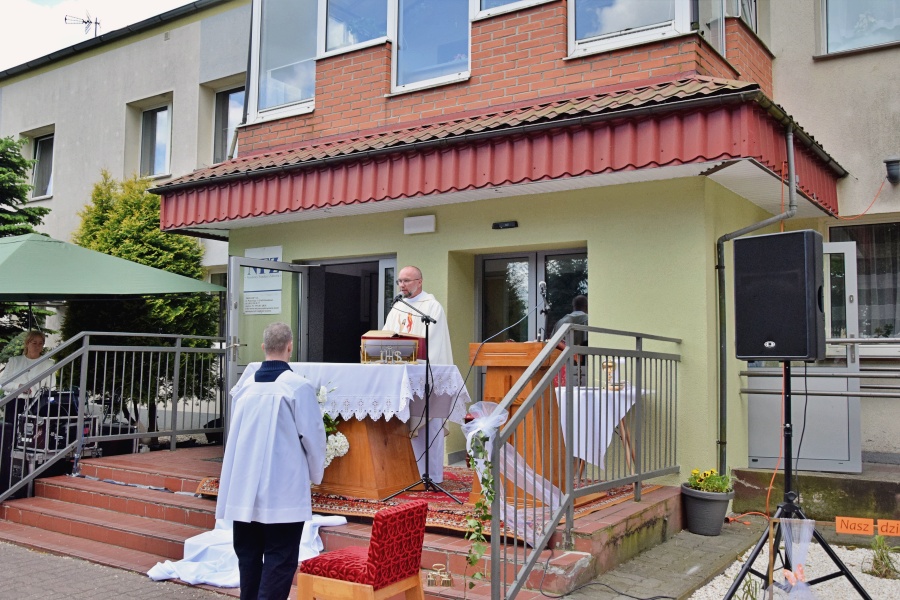 Prawie 500 osób w DPSie. To był wyjątkowy dzień ZDJĘCIA