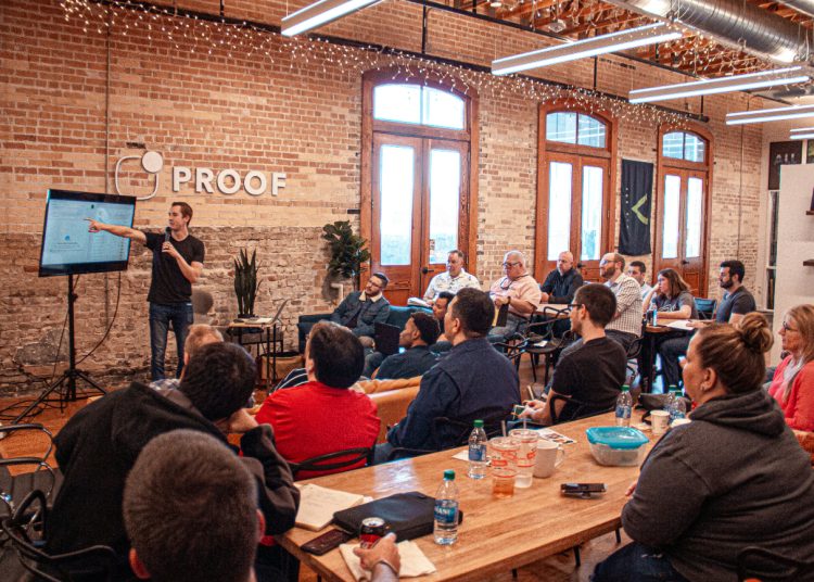 Hotel na konferencję firmową – co powinien oferować?