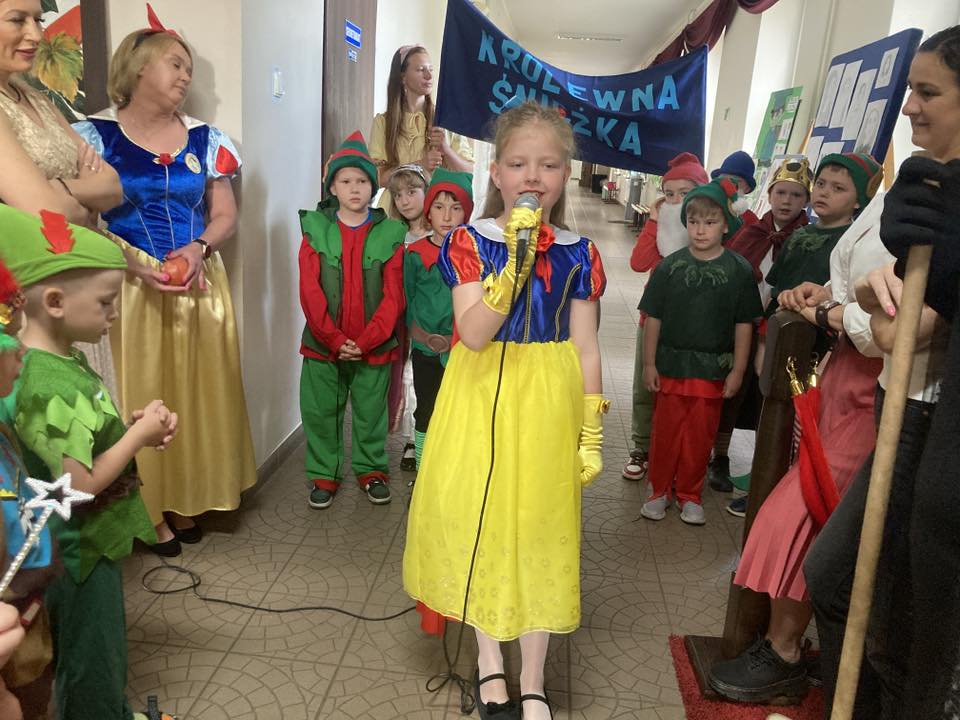 Baśniowy Dzień Dziecka w Cieninie Kościelnym