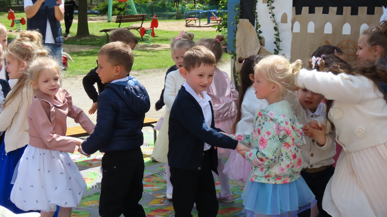 Królewski piknik w Dolanach