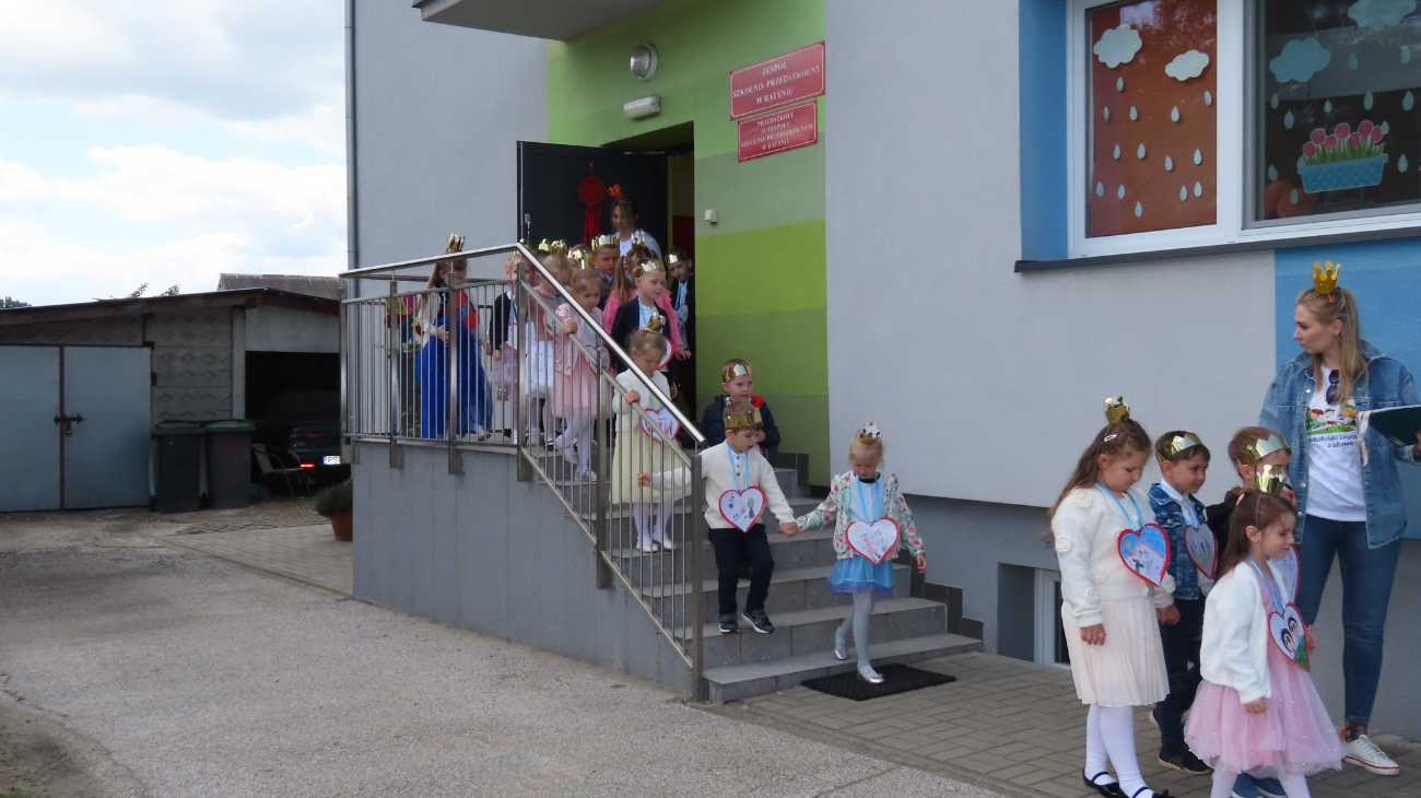 Królewski piknik w Dolanach