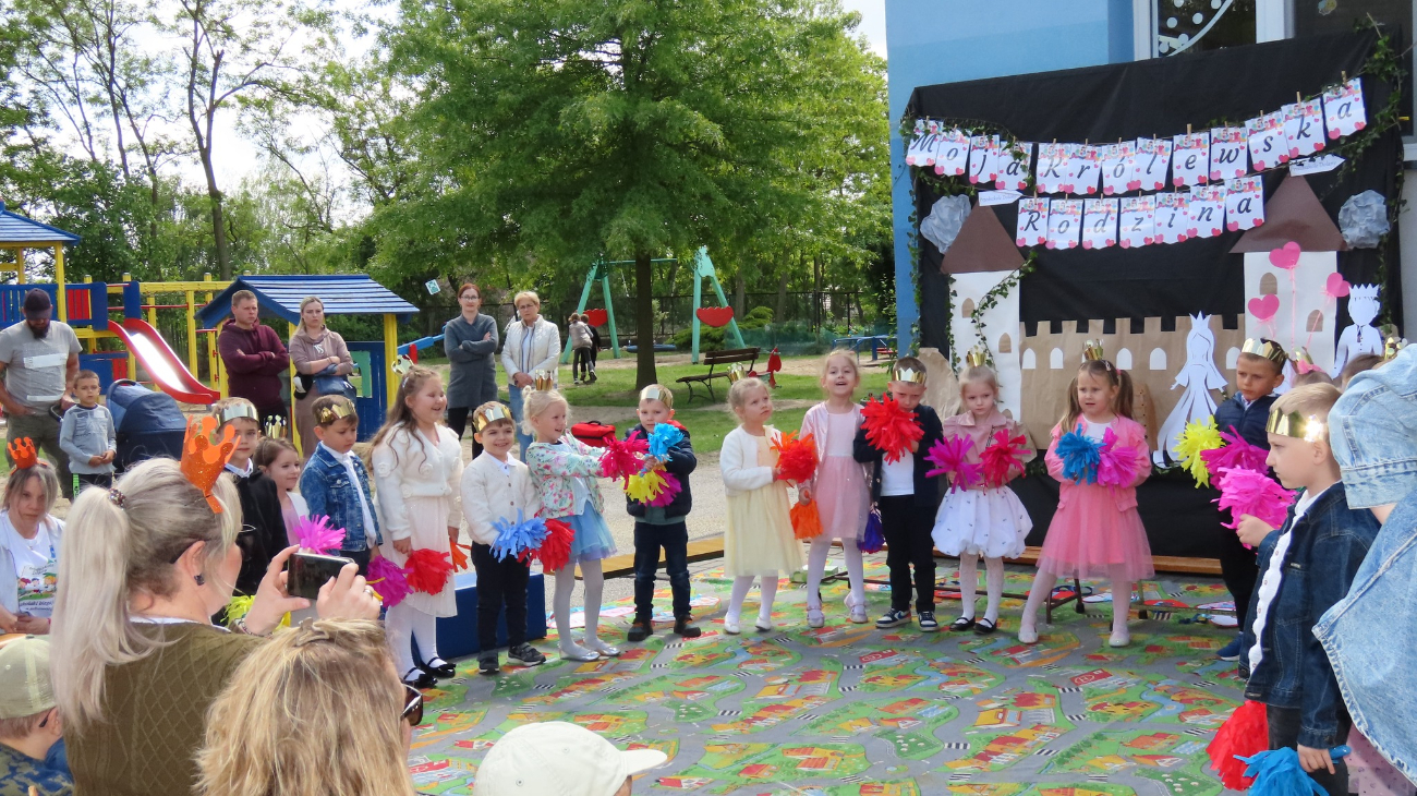 Królewski piknik w Dolanach