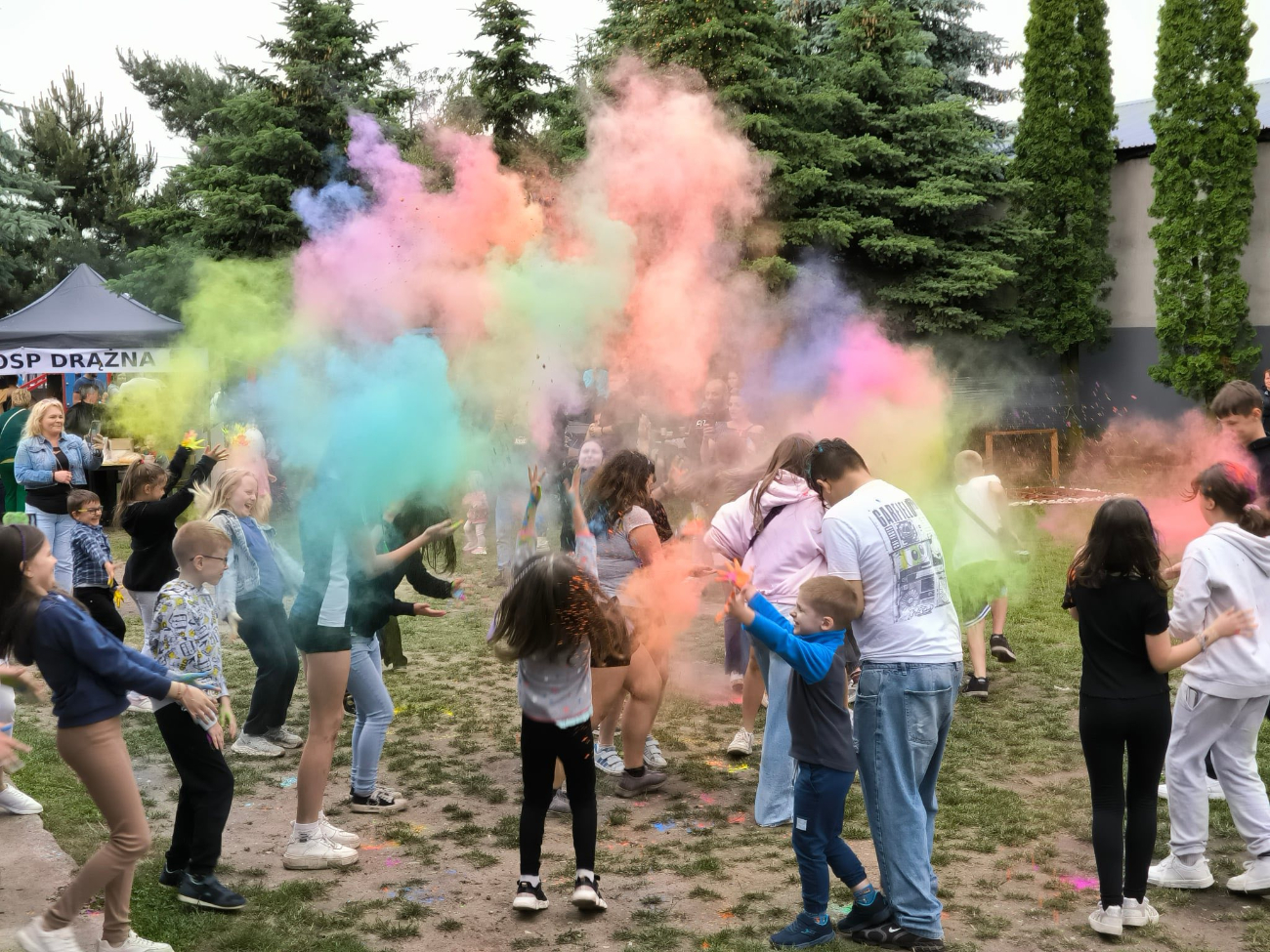 Rewelacyjny festyn w Drążnej