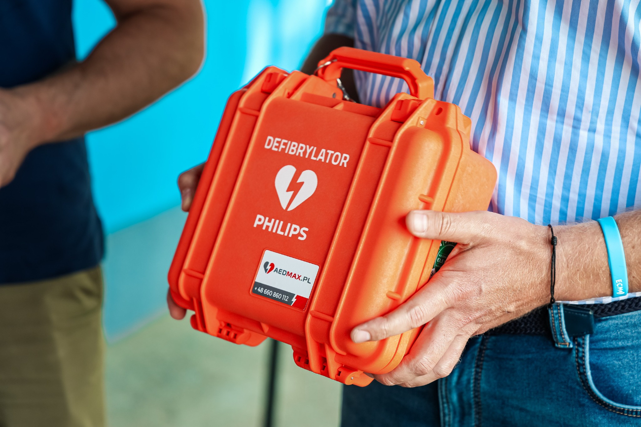 Dwa defibrylatory dla WOPRu