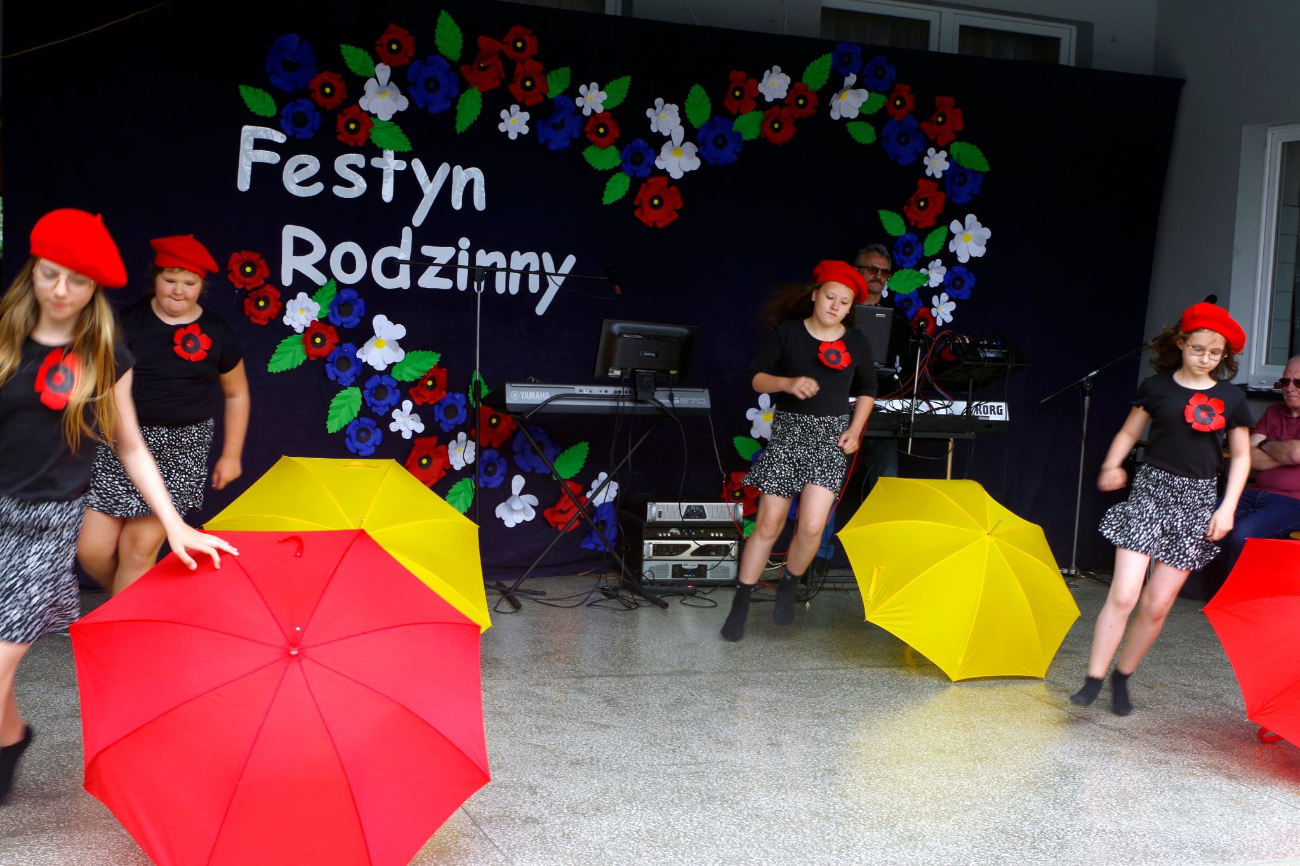 Rewelacyjny festyn w Drążnej