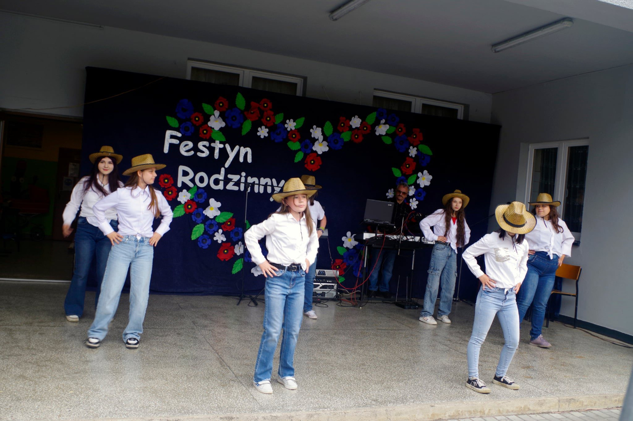 Rewelacyjny festyn w Drążnej