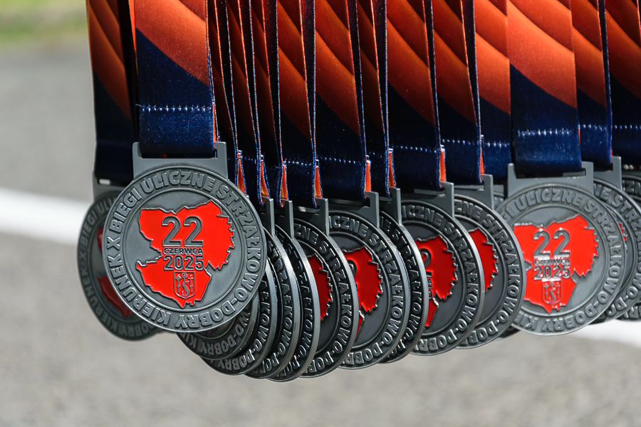 Biegło prawie 200 zawodników. Zobacz zdjęcia ze Strzałkowa