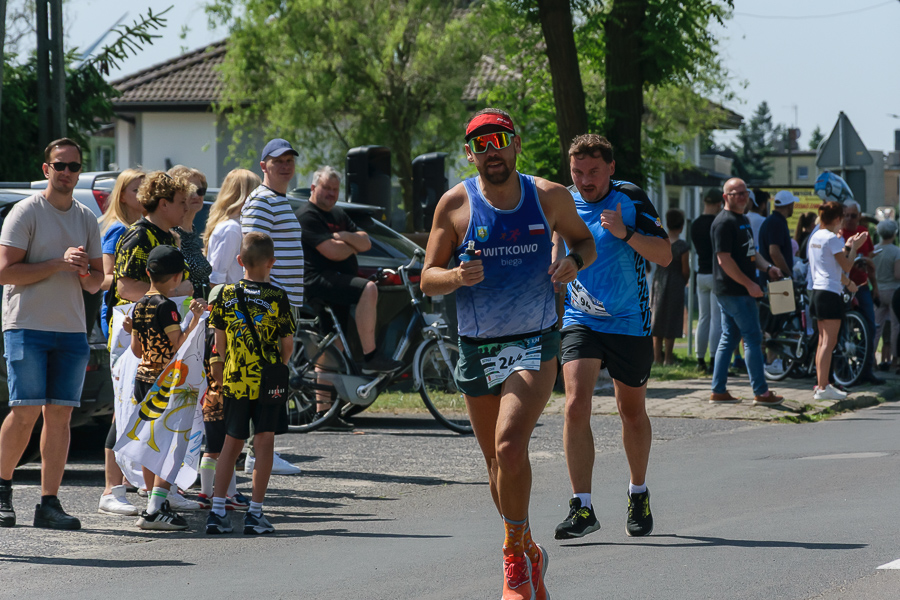 Biegło prawie 200 zawodników. Zobacz zdjęcia ze Strzałkowa