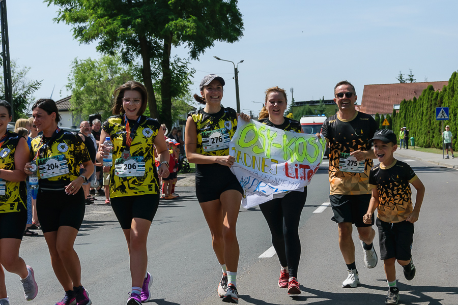 Biegło prawie 200 zawodników. Zobacz zdjęcia ze Strzałkowa