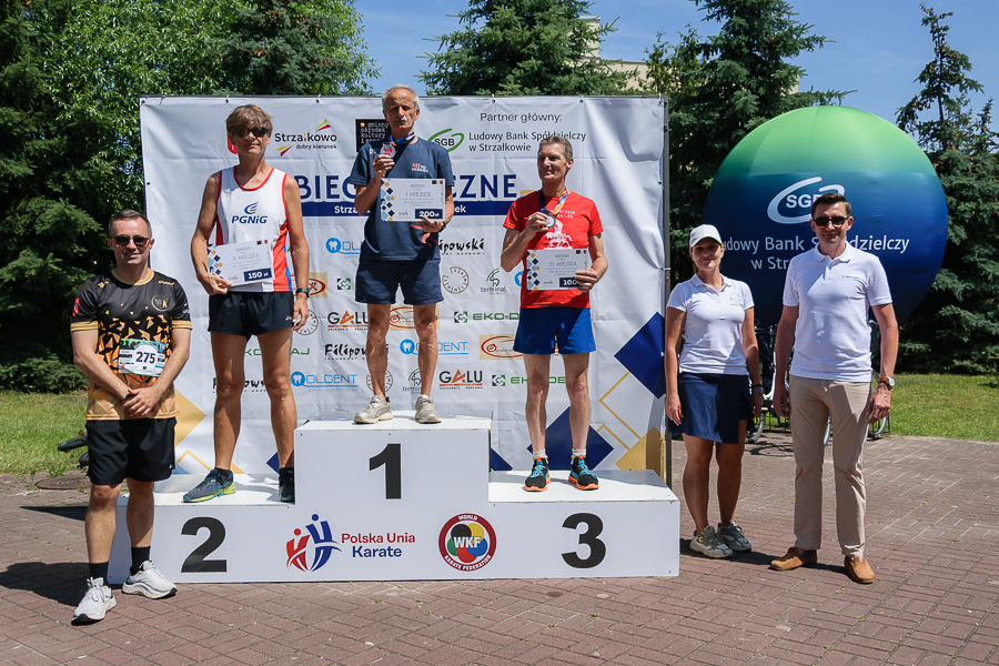 Biegło prawie 200 zawodników. Zobacz zdjęcia ze Strzałkowa