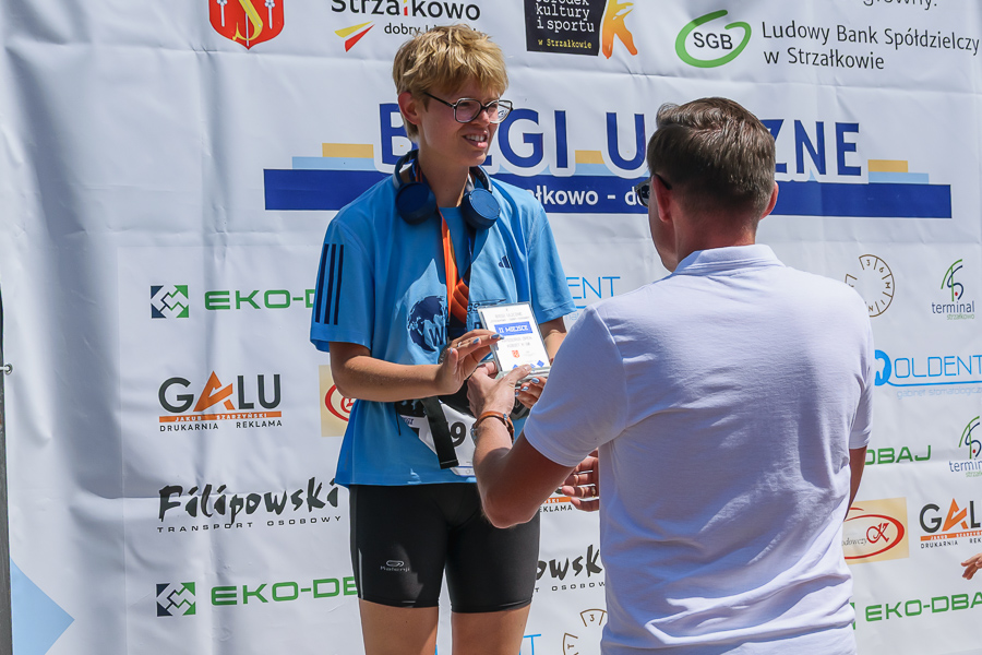 Biegło prawie 200 zawodników. Zobacz zdjęcia ze Strzałkowa