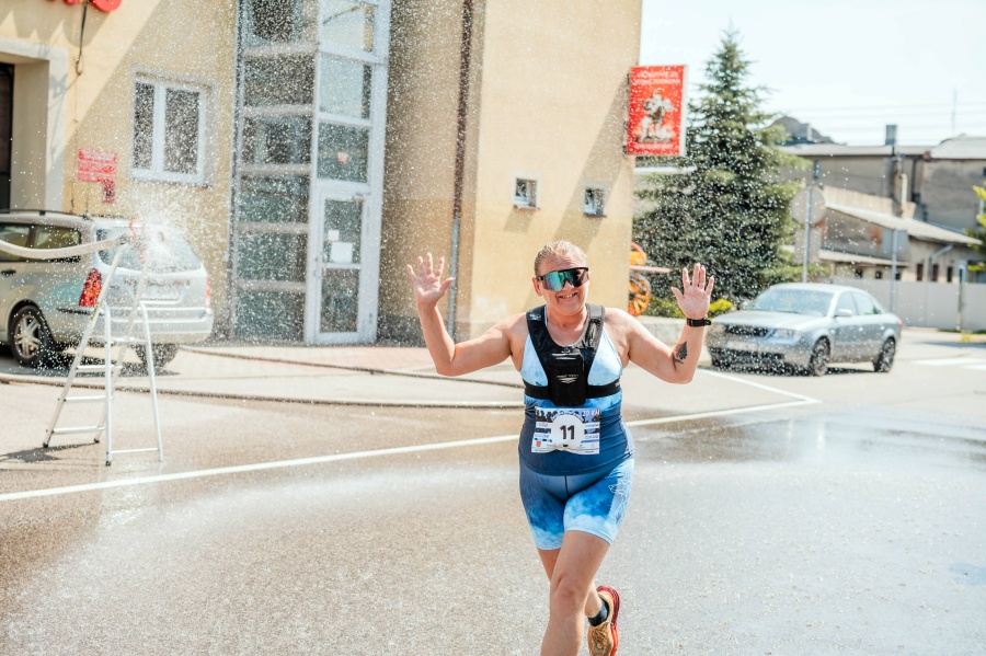 Biegło prawie 200 zawodników. Zobacz zdjęcia ze Strzałkowa