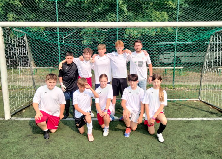 Trzynaście drużyn walczyło o mistrza