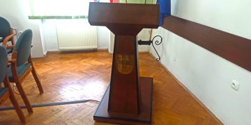 Nie zgadniesz, ile kosztowała ta mównica. „Była kością niezgody”