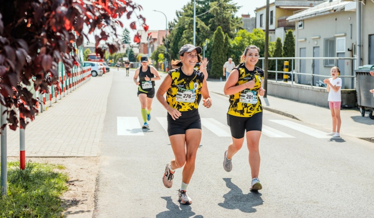 Biegło prawie 200 zawodników. Zobacz zdjęcia ze Strzałkowa