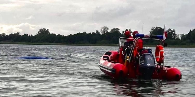 Służby interweniowały na wodzie. Co się stało?