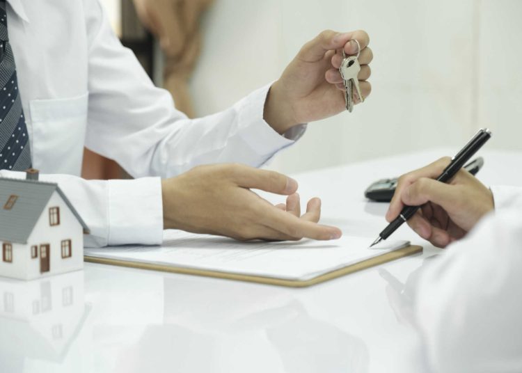 Planujesz zaciągnięcie kredytu hipotecznego? Przemyśl, jak wysokość raty wpłynie na Twój budżet