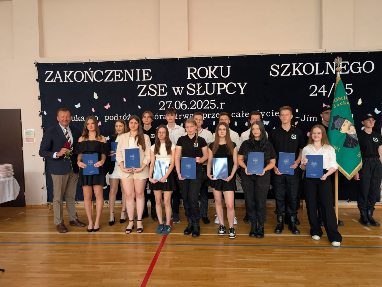 Uczniowie dostali po 500 zł