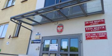 Czytelniczka pyta: „Dla kogo jest ten urząd?”