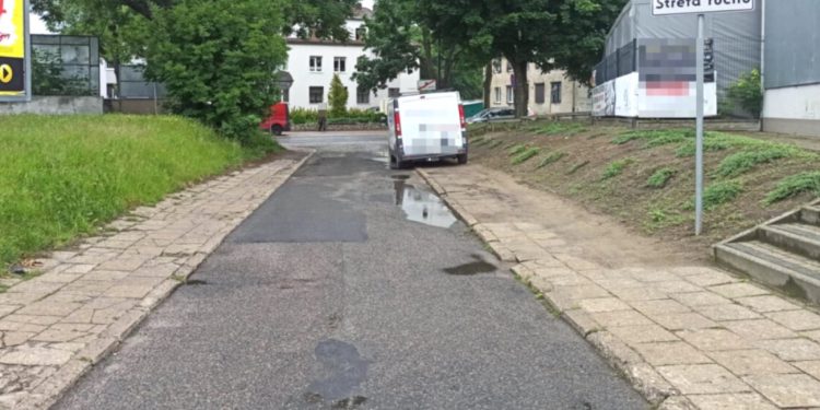 Co z tą drogą? Jest odpowiedź burmistrza