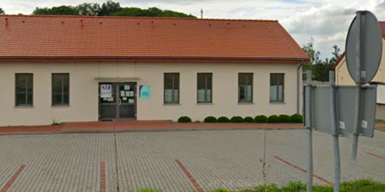 Będą zmiany w opiece zdrowotnej. Najpierw w Giewartowie, potem w Ostrowitem