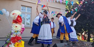 Muzycznie i na ludowo. Tak świętowali w Muzeum