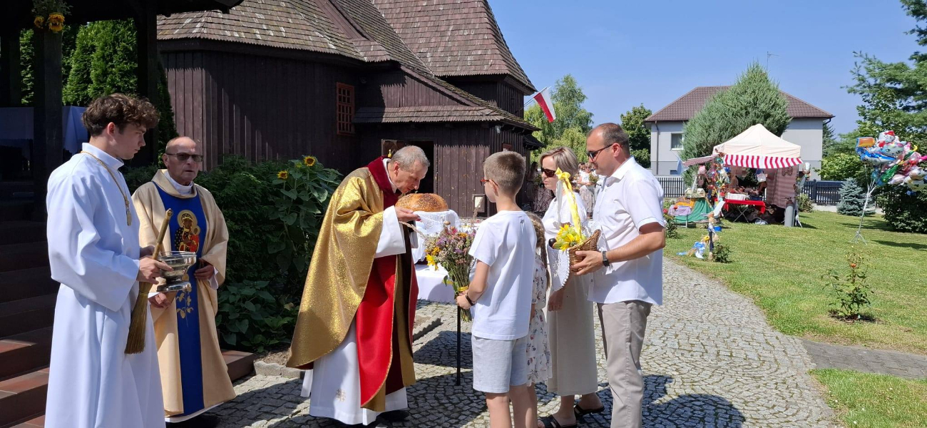 Podziękowali rolnikom i podzielili chlebem. Odpust w parafii