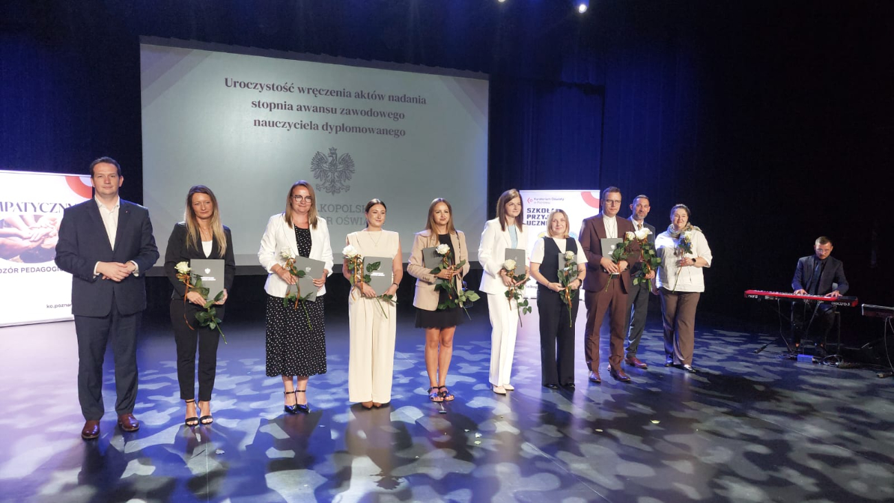 To najwyższy stopień. Nauczyciele odebrali awanse