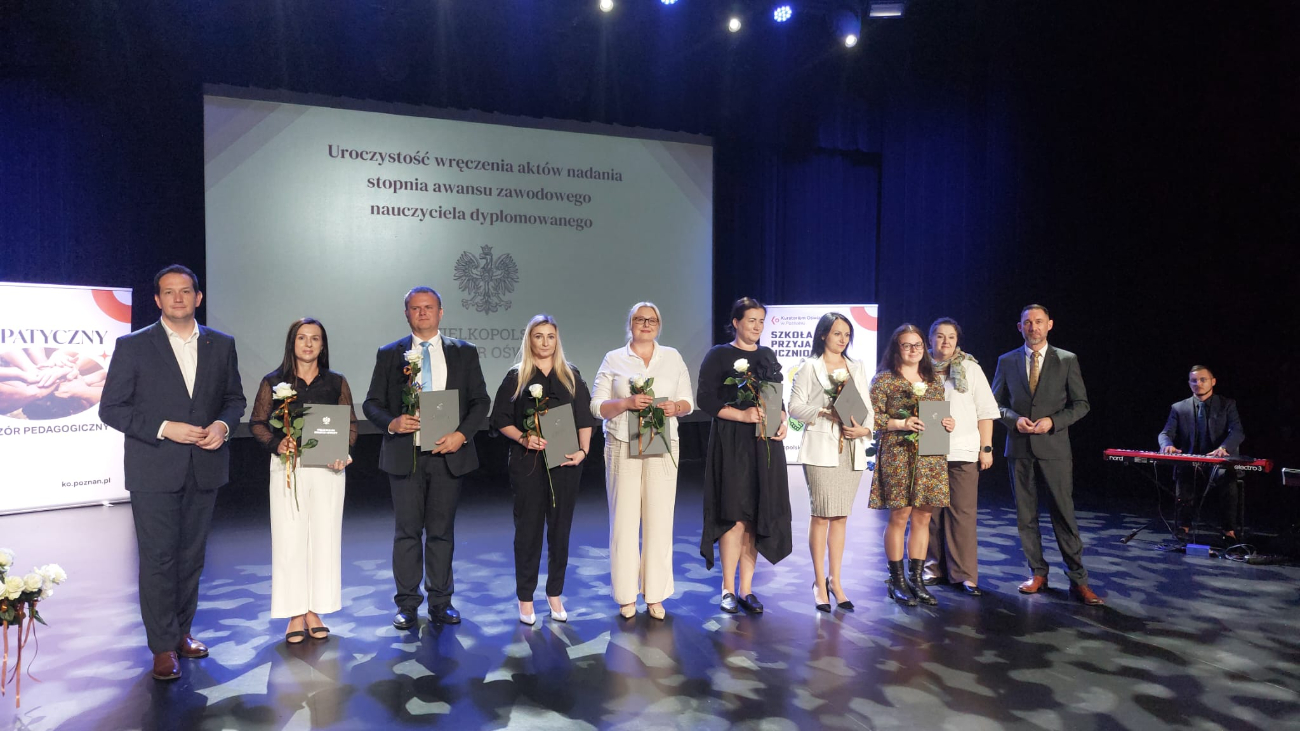 To najwyższy stopień. Nauczyciele odebrali awanse