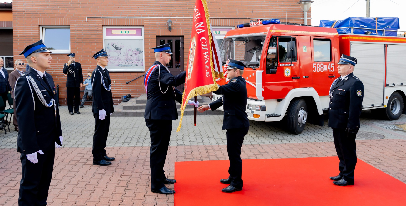 Strażacy świętowali okrągłą rocznicę. W szeregi jednostki wstąpił „Janek”