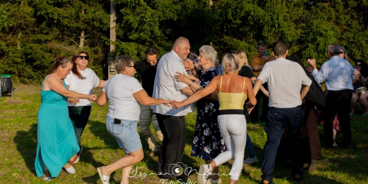Najpierw Msza Św., potem zabawa. Działo się dziś w Rokoszu