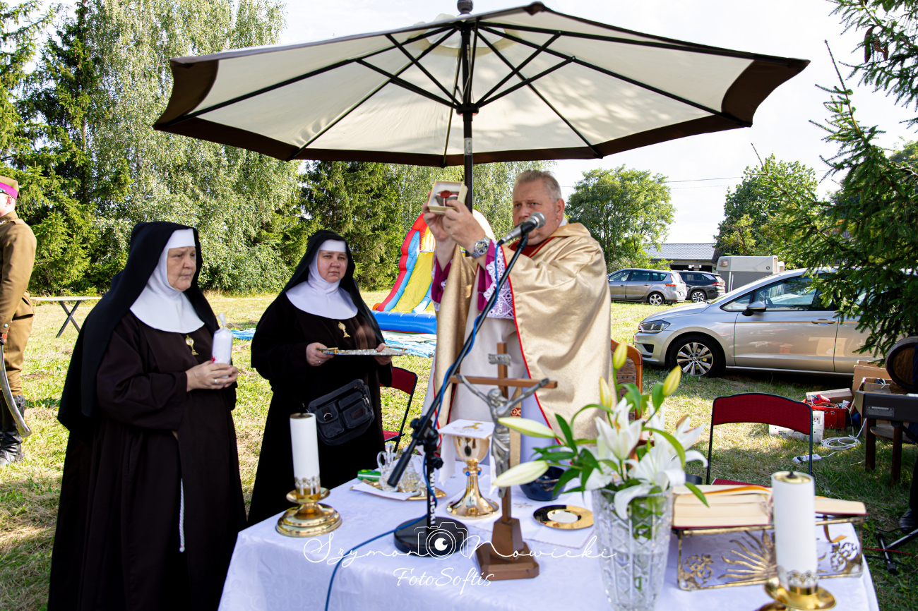 Najpierw Msza Św., potem zabawa. Działo się dziś w Rokoszu