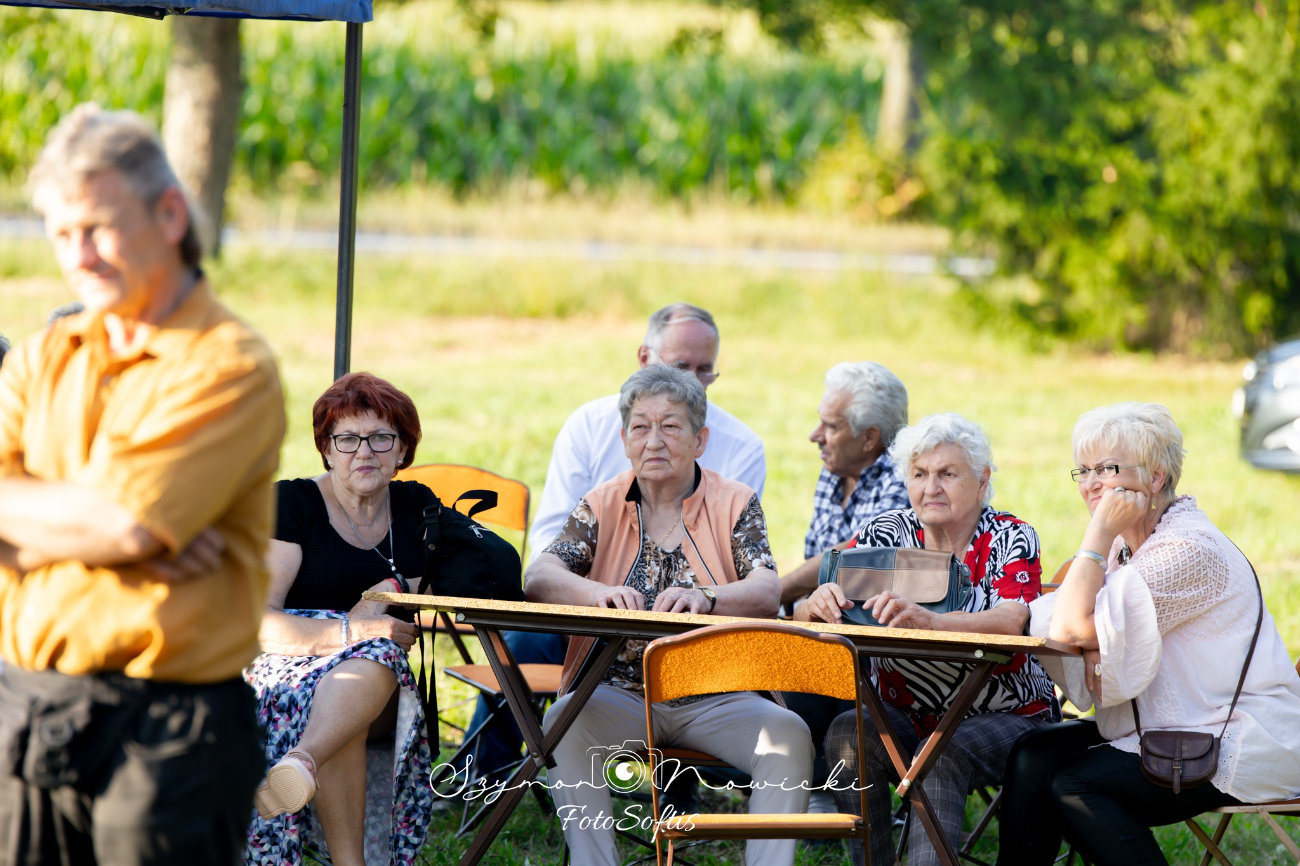 Najpierw Msza Św., potem zabawa. Działo się dziś w Rokoszu